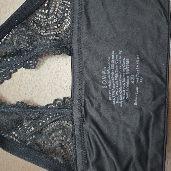 SOMA Elegant Black Lace-Back Bra Front Closure 42D - Picture 3 of 3